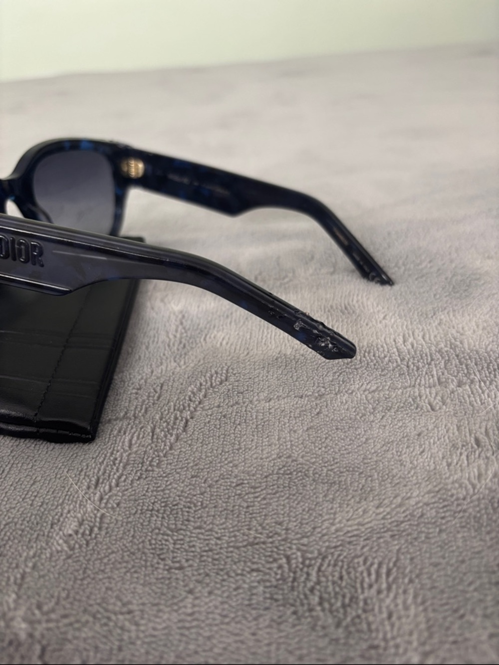 Dior Women's Navy Tortoiseshell Cat-Eye Sunglasses - Picture 6 of 9